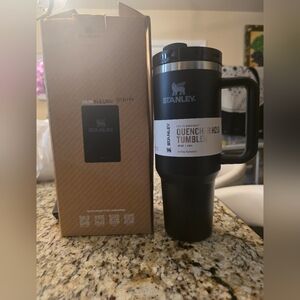 Stanley Black and Silver Quencher H2.0 Tumbler